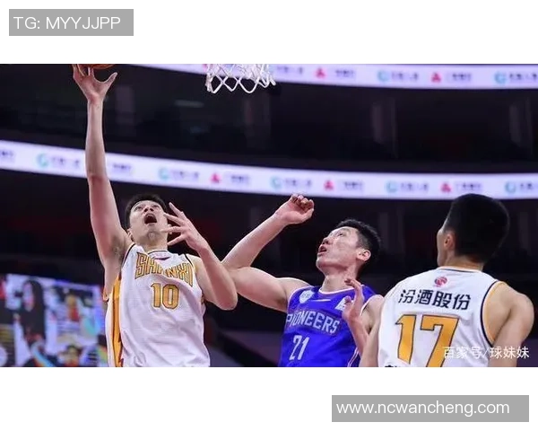 上海篮球队阵地战的战术解析与球员配合深度剖析