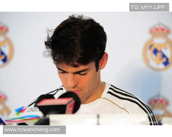 卡卡传奇重现足球场上的风采与激情,回顾他的辉煌职业生涯与影响力